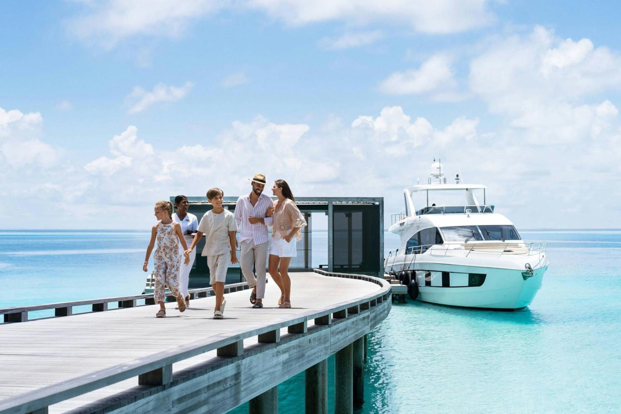 The Ritz-Carlton Maldives, Fari Islands Hotel Gaafaru Ngoại thất bức ảnh